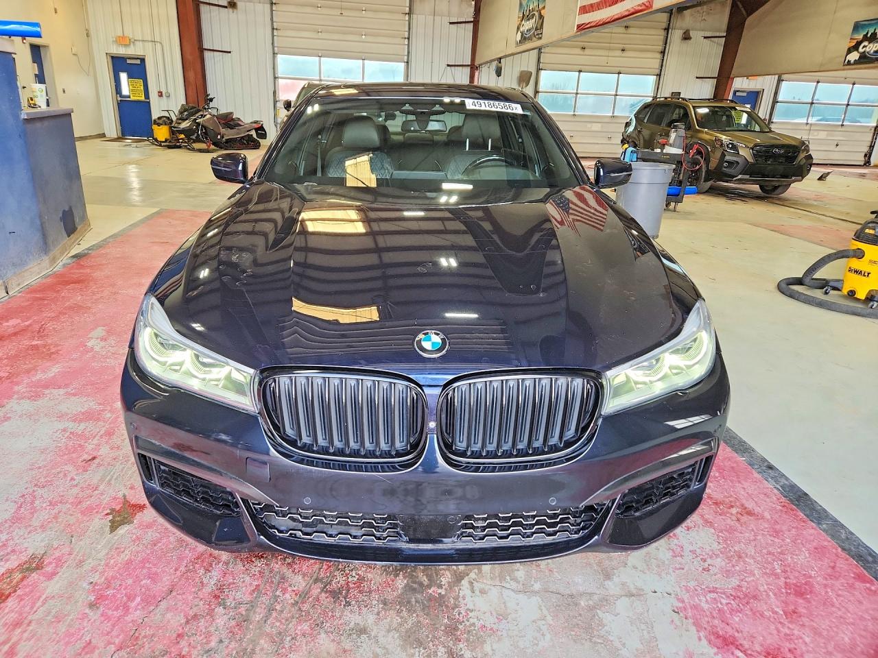BMW 750 2017 — 6