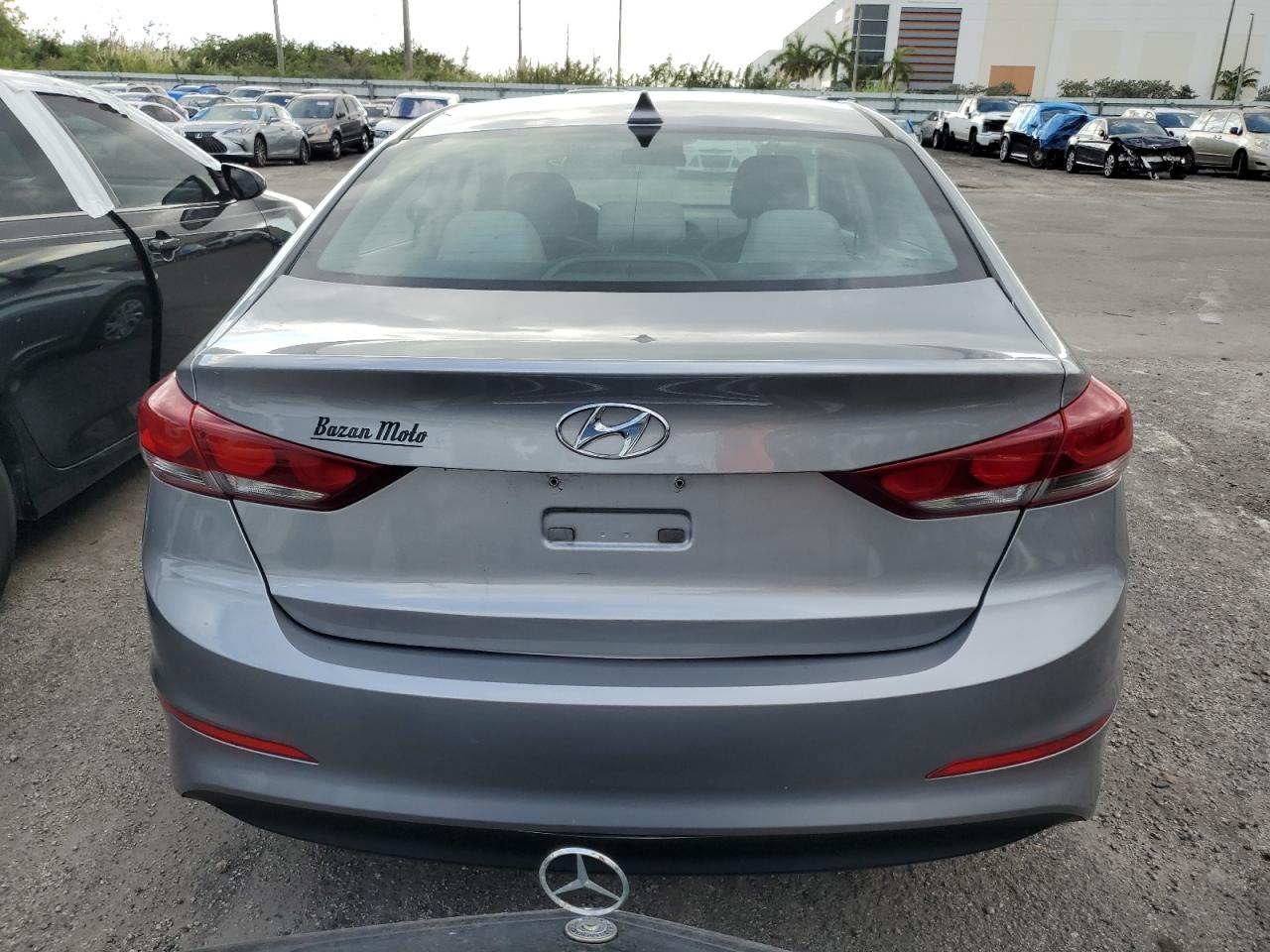 HYUNDAI ELANTRA 2017 — 7