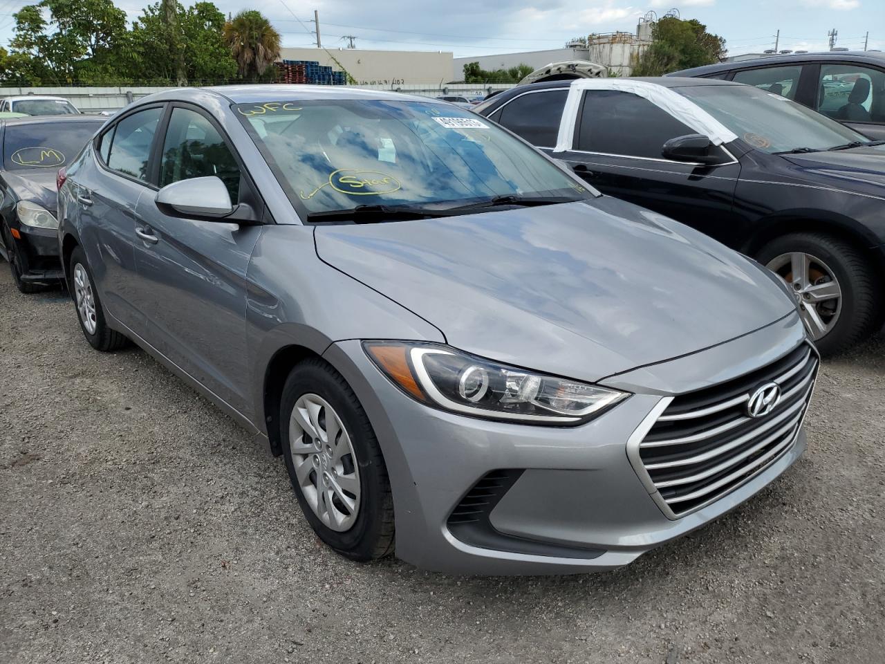2017 HYUNDAI ELANTRA SE