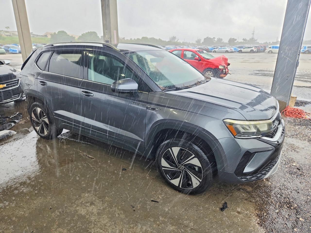 2024 VOLKSWAGEN TAOS
