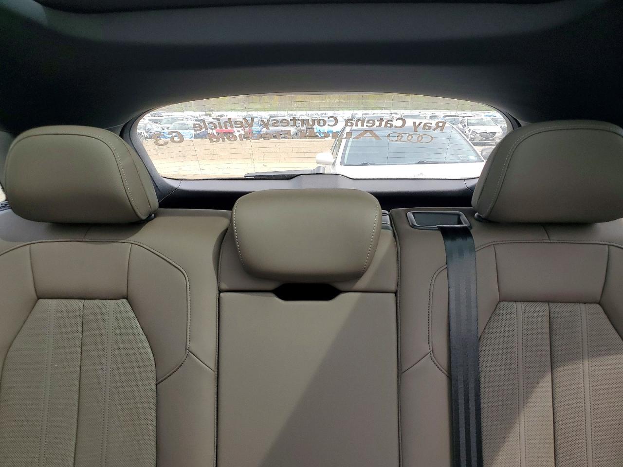 AUDI Q5 2025 — 11