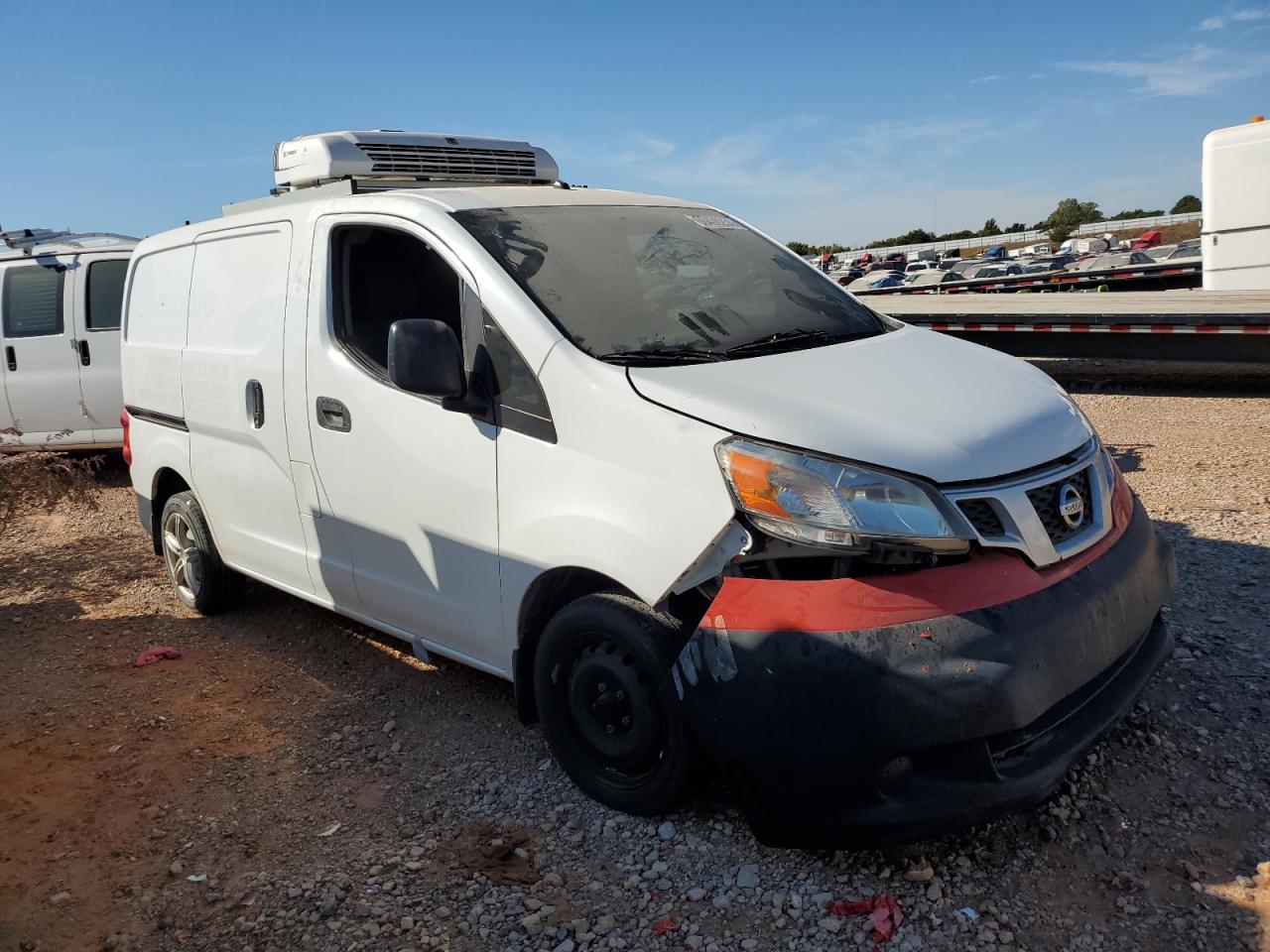 2015 NISSAN NV200 2.5S