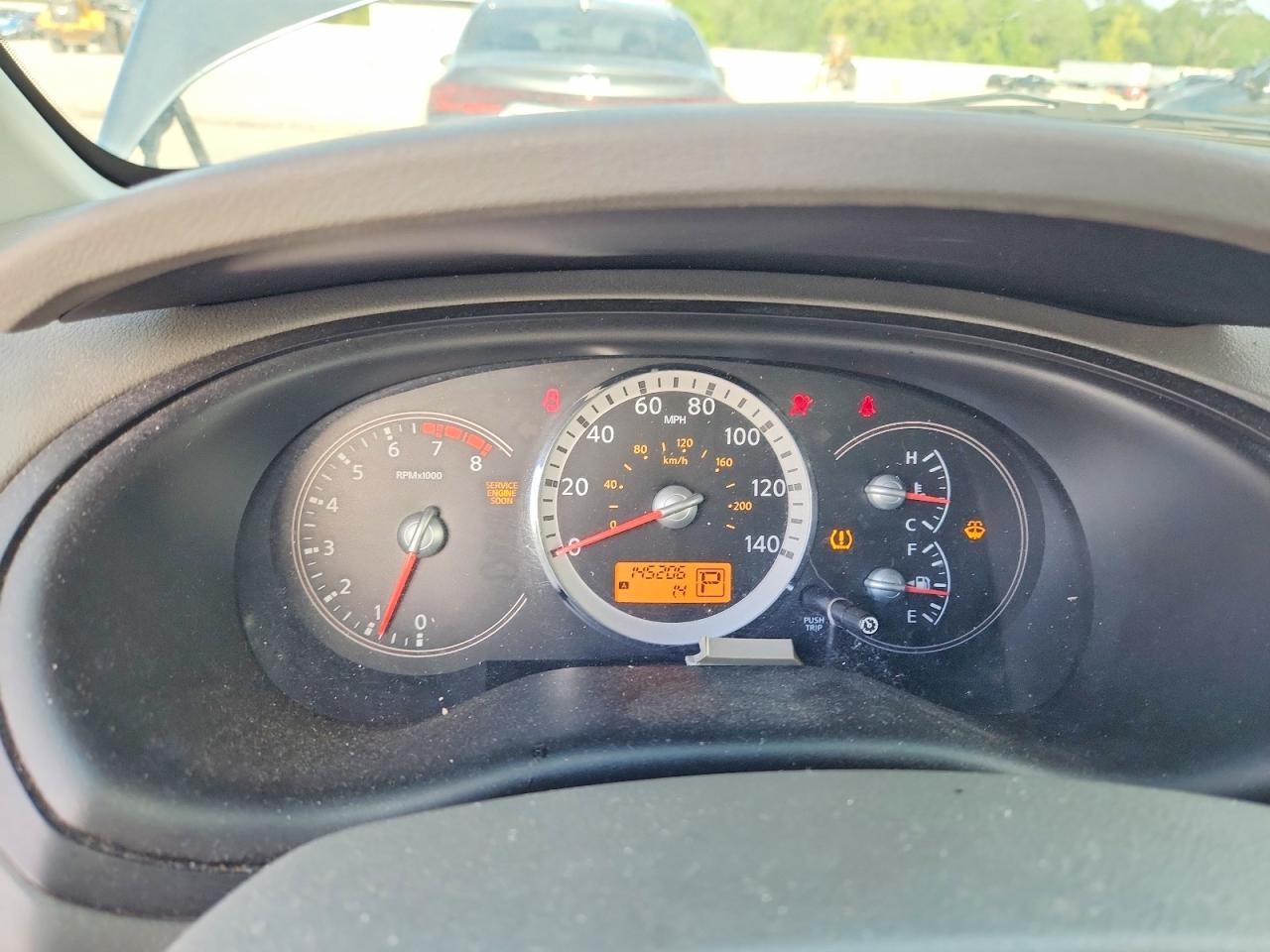 NISSAN QUEST 2008 — 10