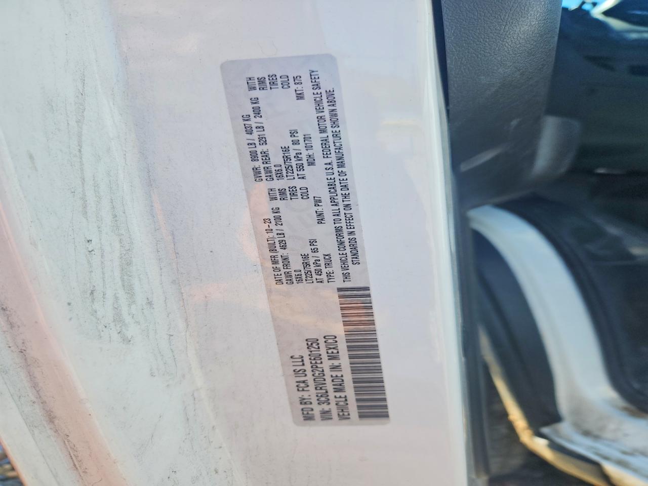 RAM PROMASTER 2500 2022 — 14