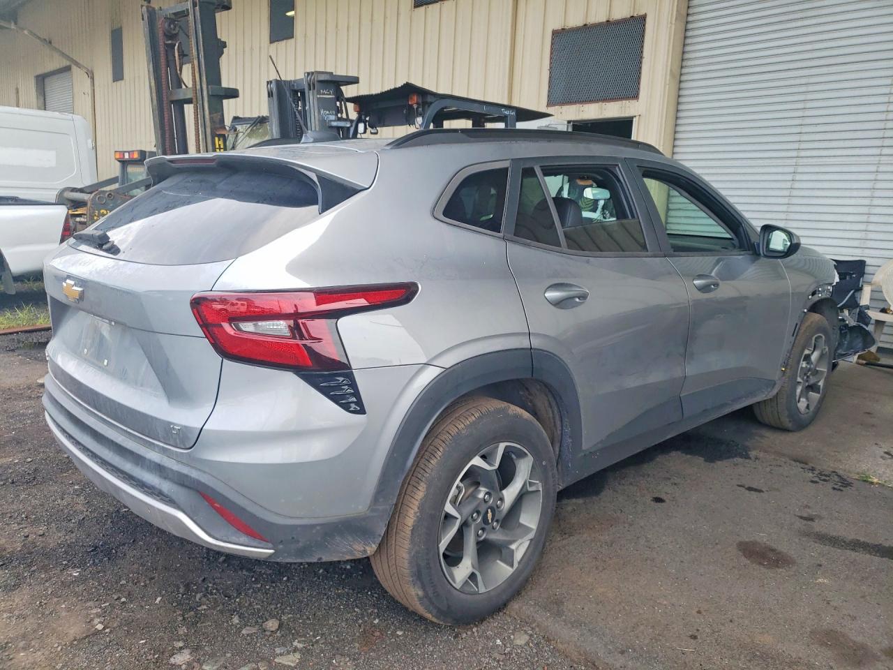 CHEVROLET TRAX 2024 — 4