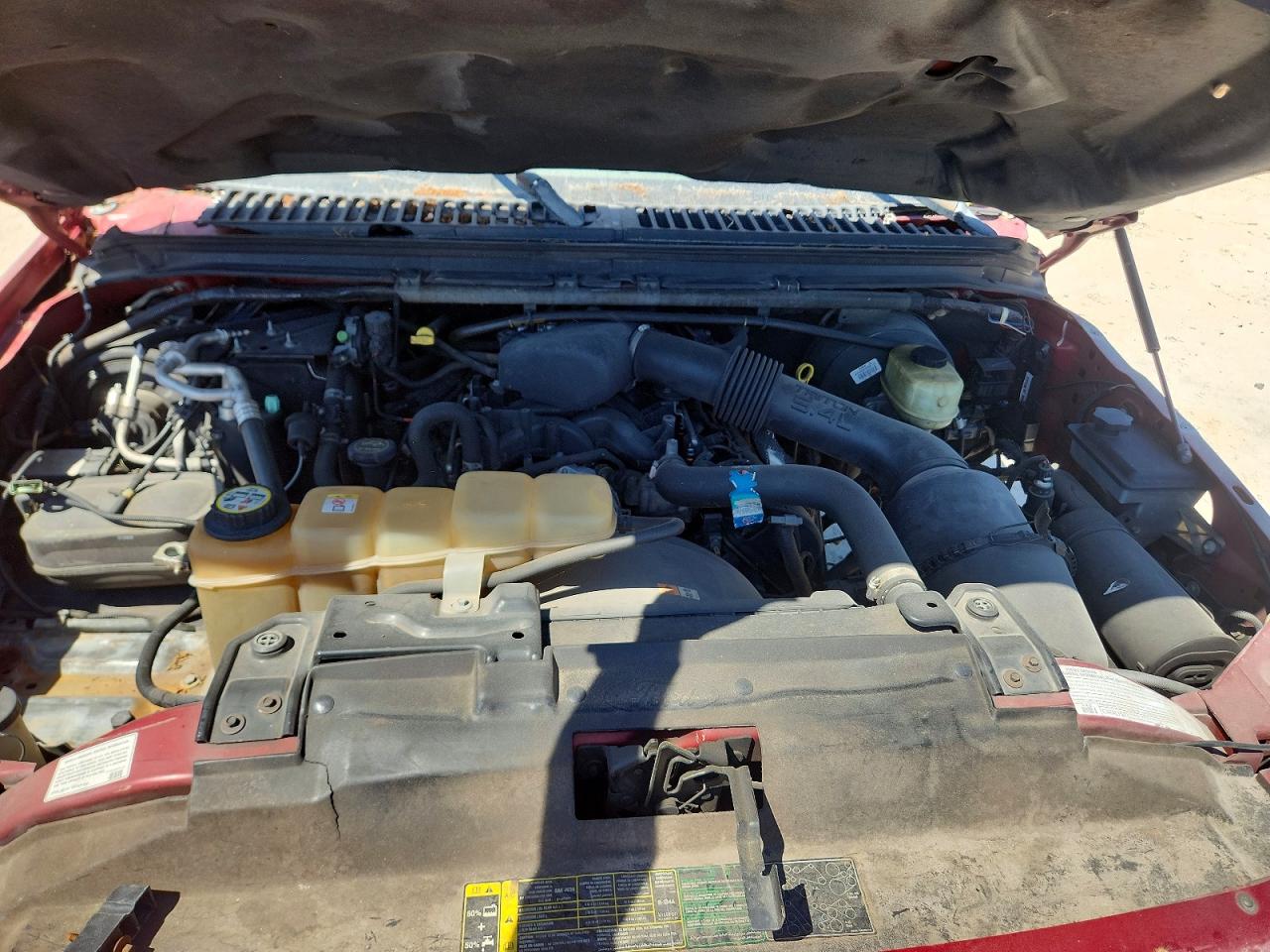 FORD EXCURSION 2004 — 13