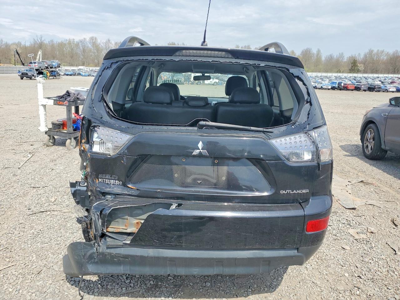 MITSUBISHI OUTLANDER 2009 — 7