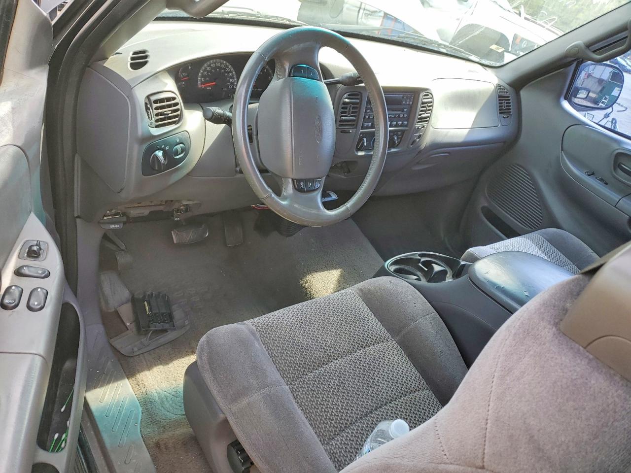 FORD F150 2002 — 9