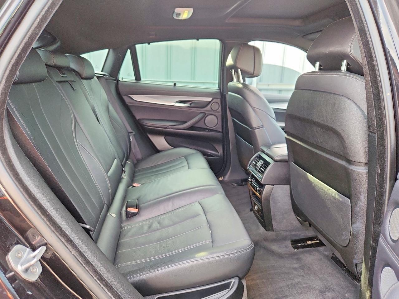 BMW X6 2018 — 11
