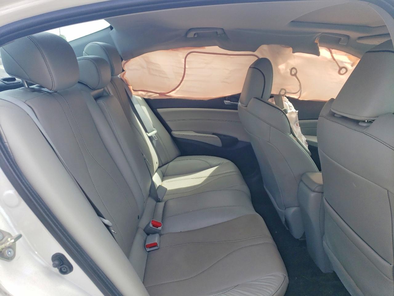 ACURA ILX 2019 — 11