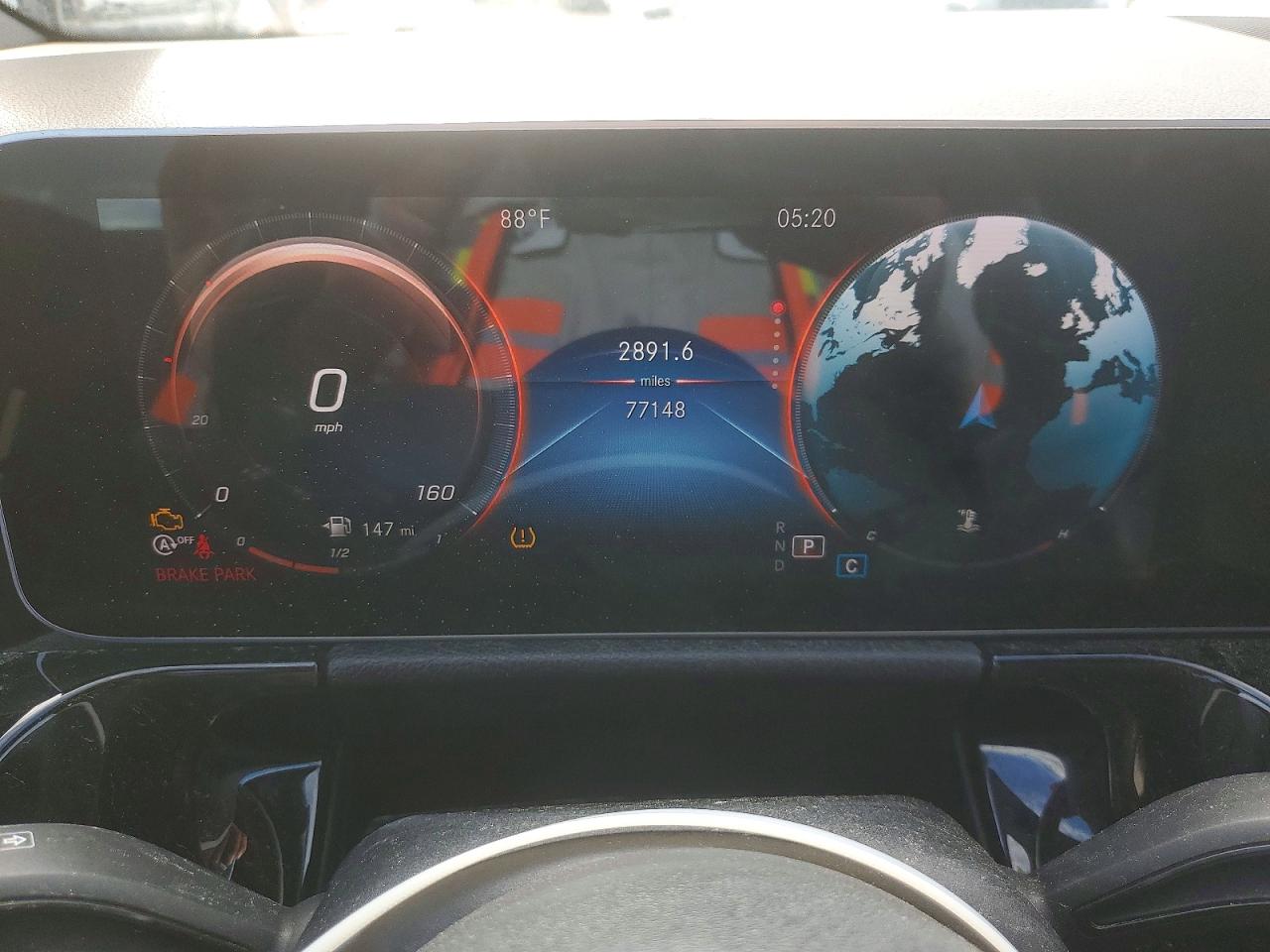 MERCEDES-BENZ GLA 2021 — 10