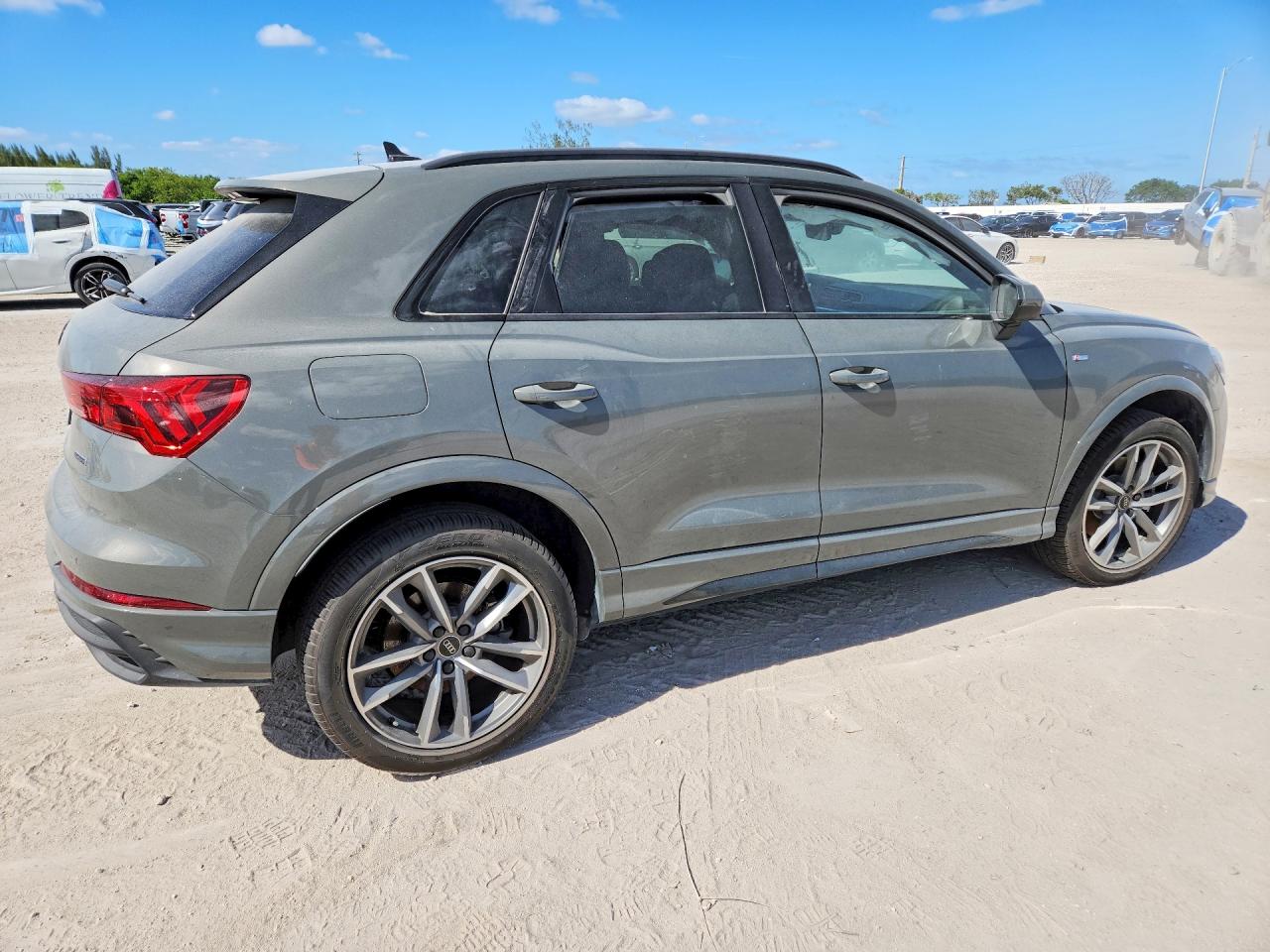 AUDI Q3 2024 — 4