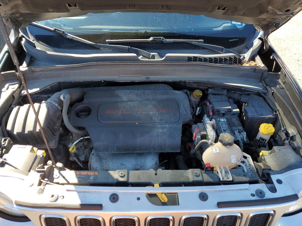 JEEP RENEGADE 2016 — 13
