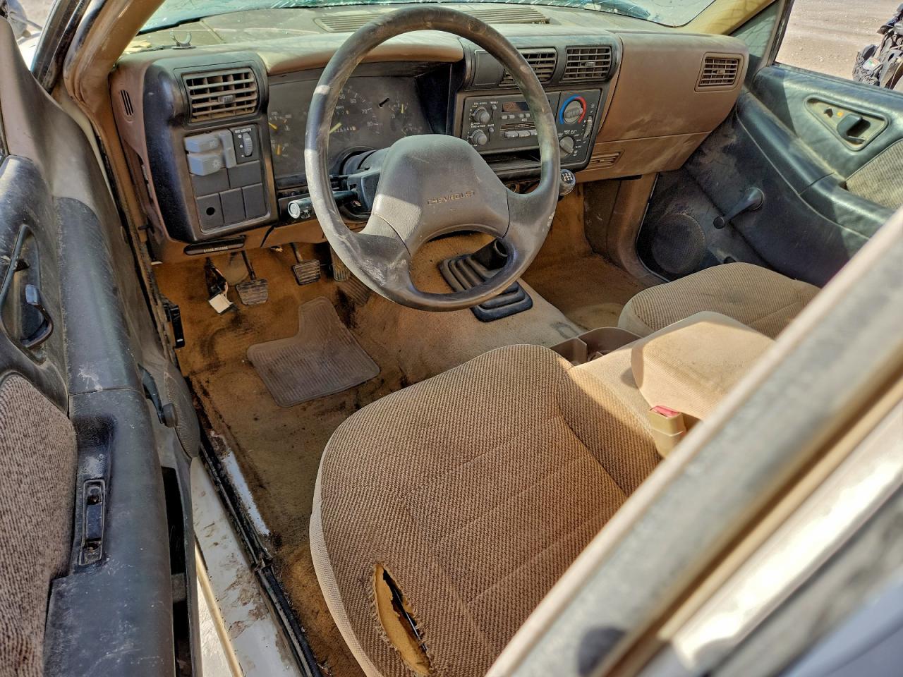 CHEVROLET S TRUCK 1994 — 9