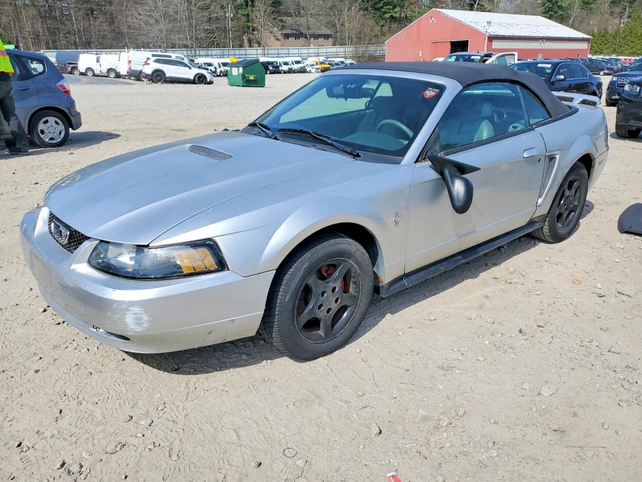 FORD MUSTANG 2002 — 2
