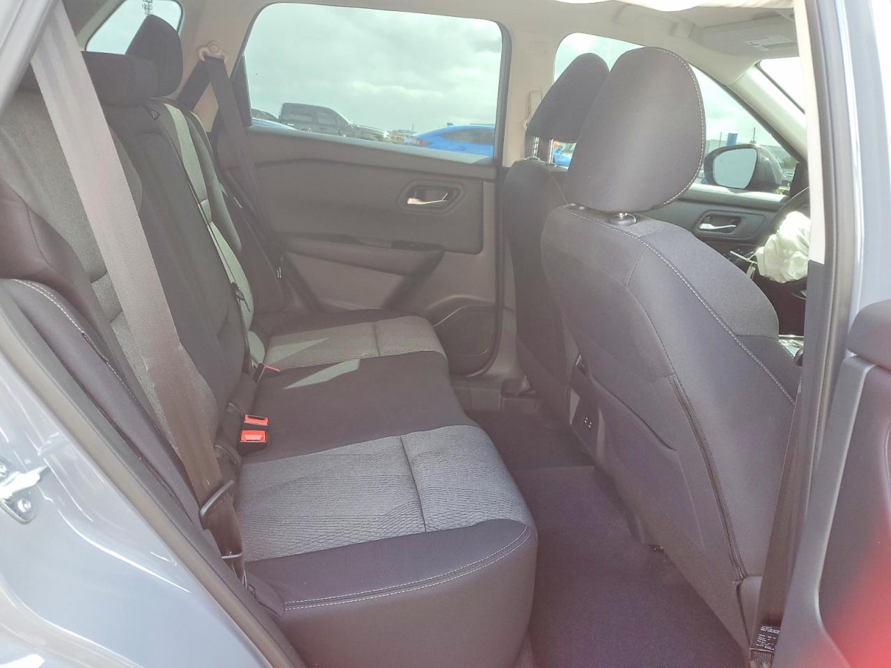 NISSAN ROGUE 2026 — 12