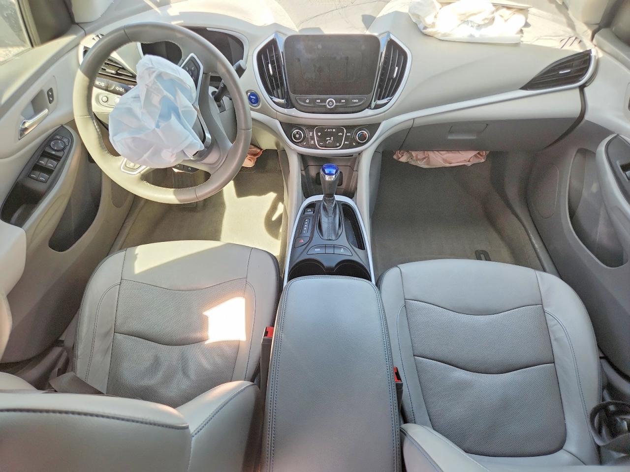 CHEVROLET VOLT 2017 — 9
