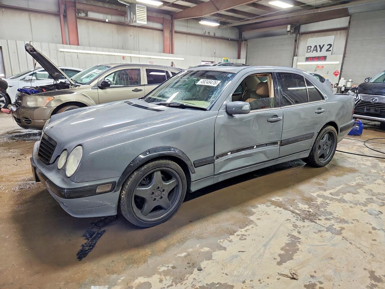 MERCEDES-BENZ E 2001 — 2