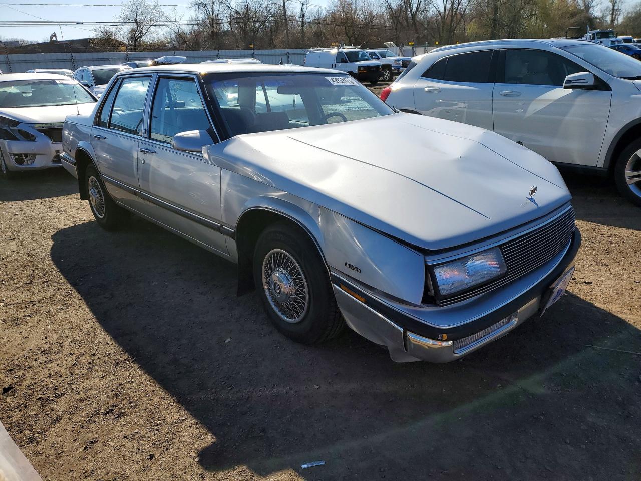 BUICK LESABRE 1989 — 5