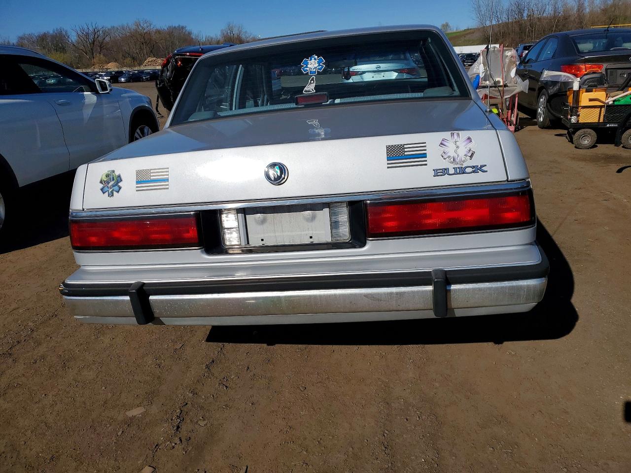 BUICK LESABRE 1989 — 7
