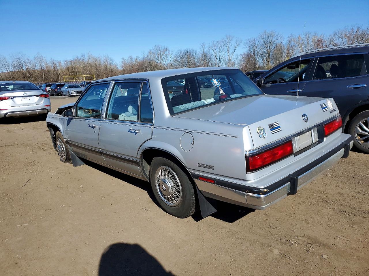BUICK LESABRE 1989 — 3