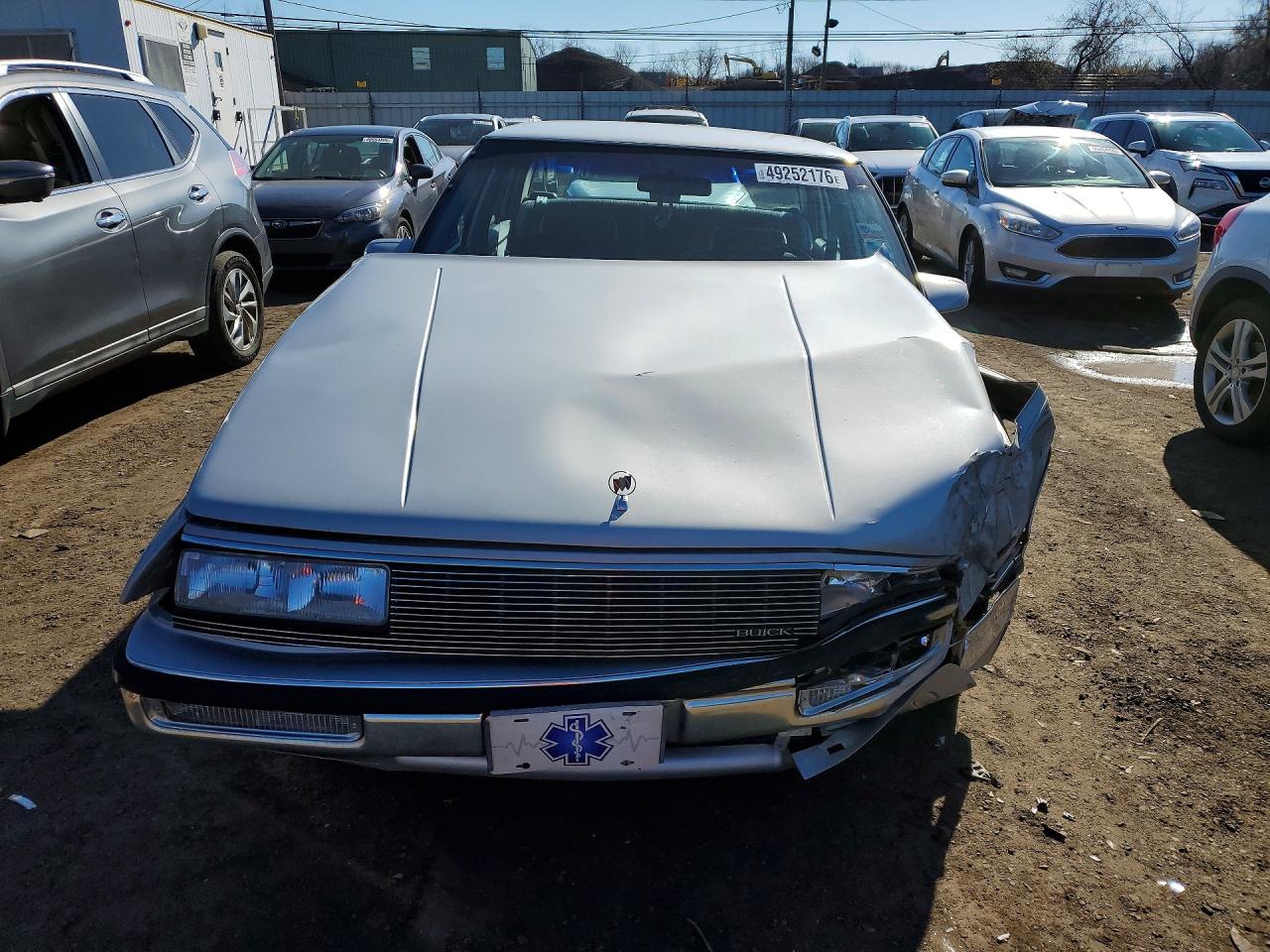 BUICK LESABRE 1989 — 6