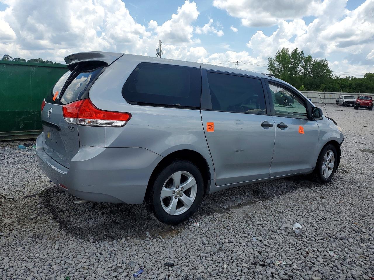 TOYOTA SIENNA 2014 — 4