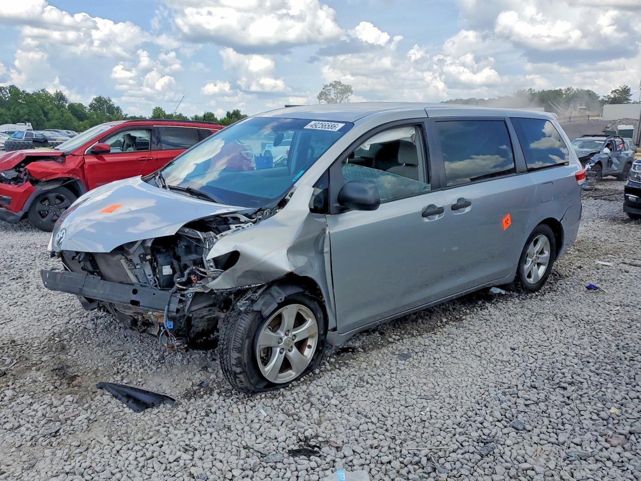 TOYOTA SIENNA 2014 — 2