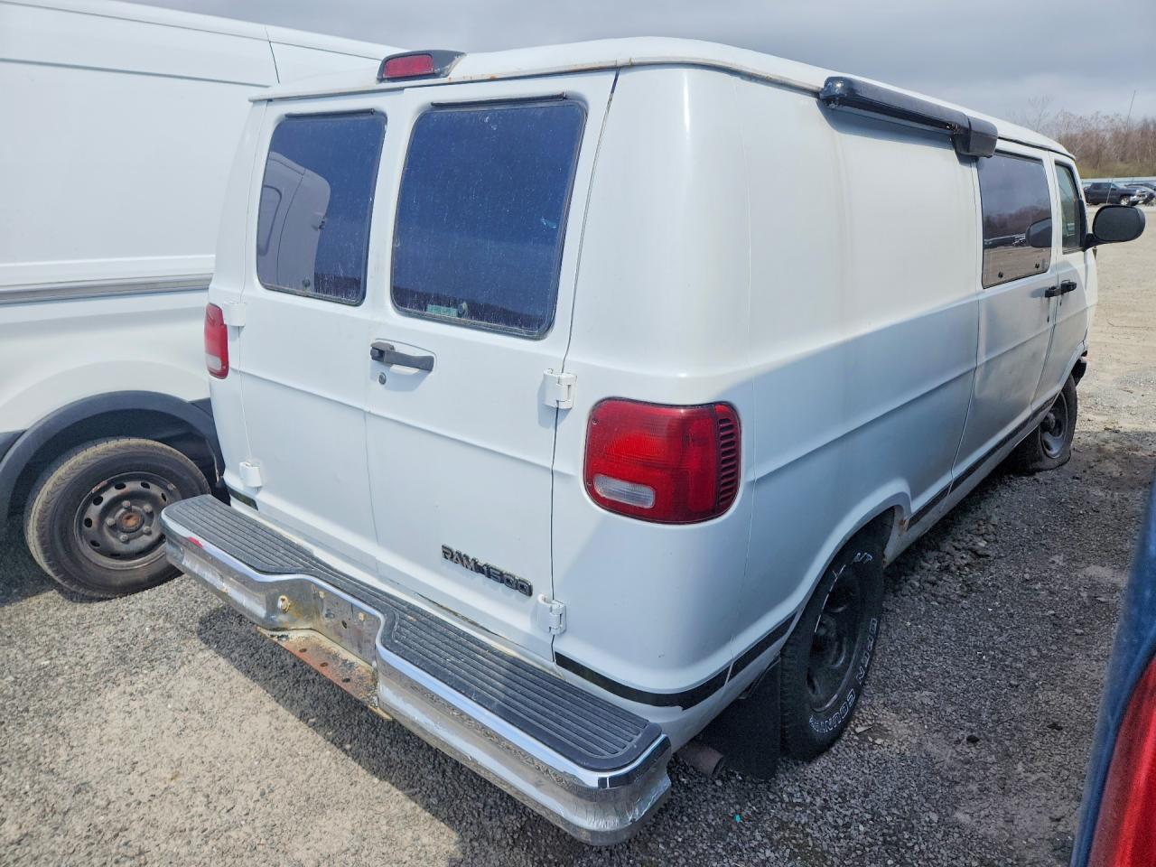 DODGE RAM 2003 — 4