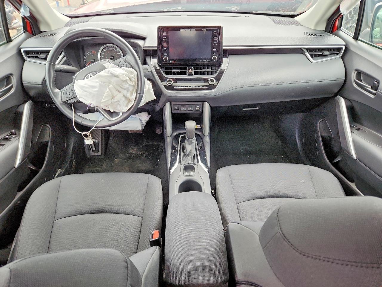 TOYOTA COROLLA CROSS 2022 — 9