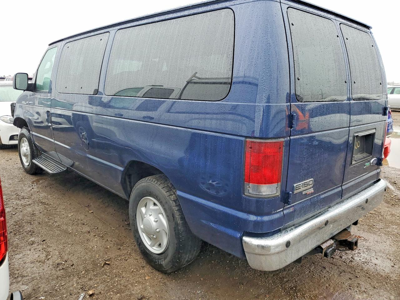 FORD ECONOLINE 2009 — 3