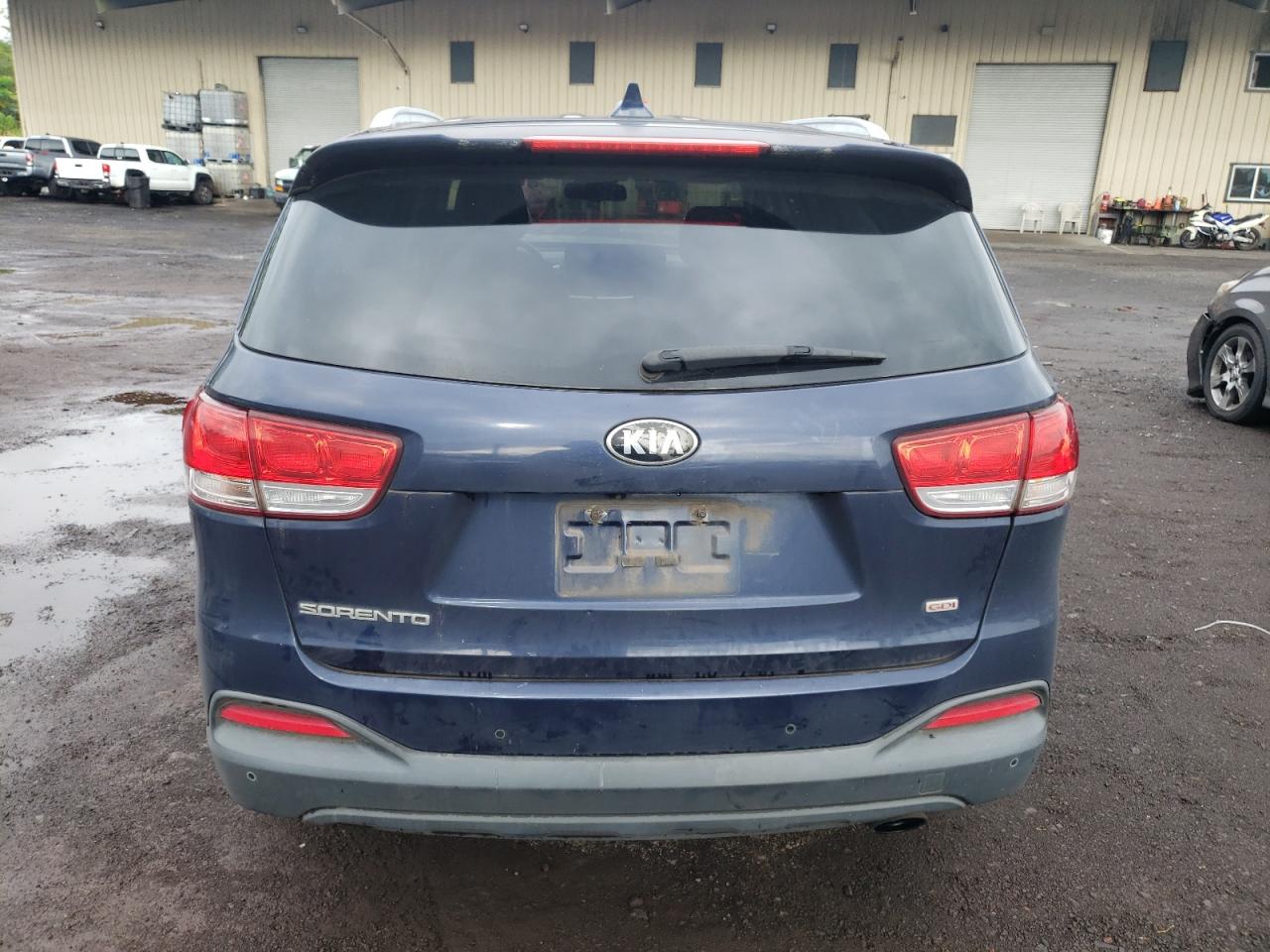 KIA SORENTO 2016 — 7