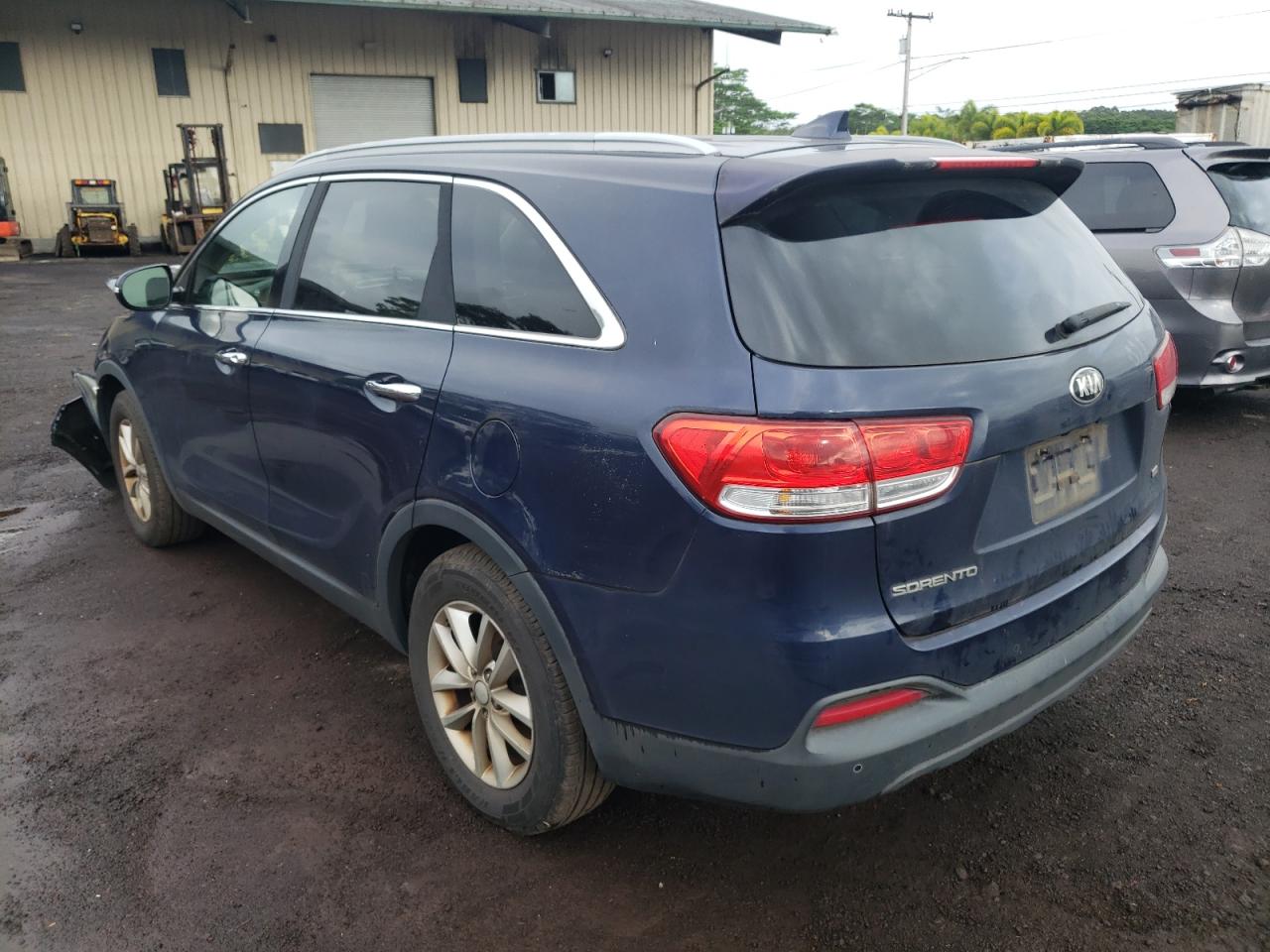 KIA SORENTO 2016 — 3