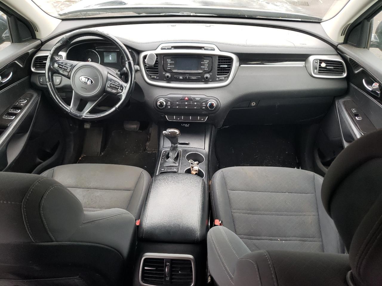 KIA SORENTO 2016 — 9