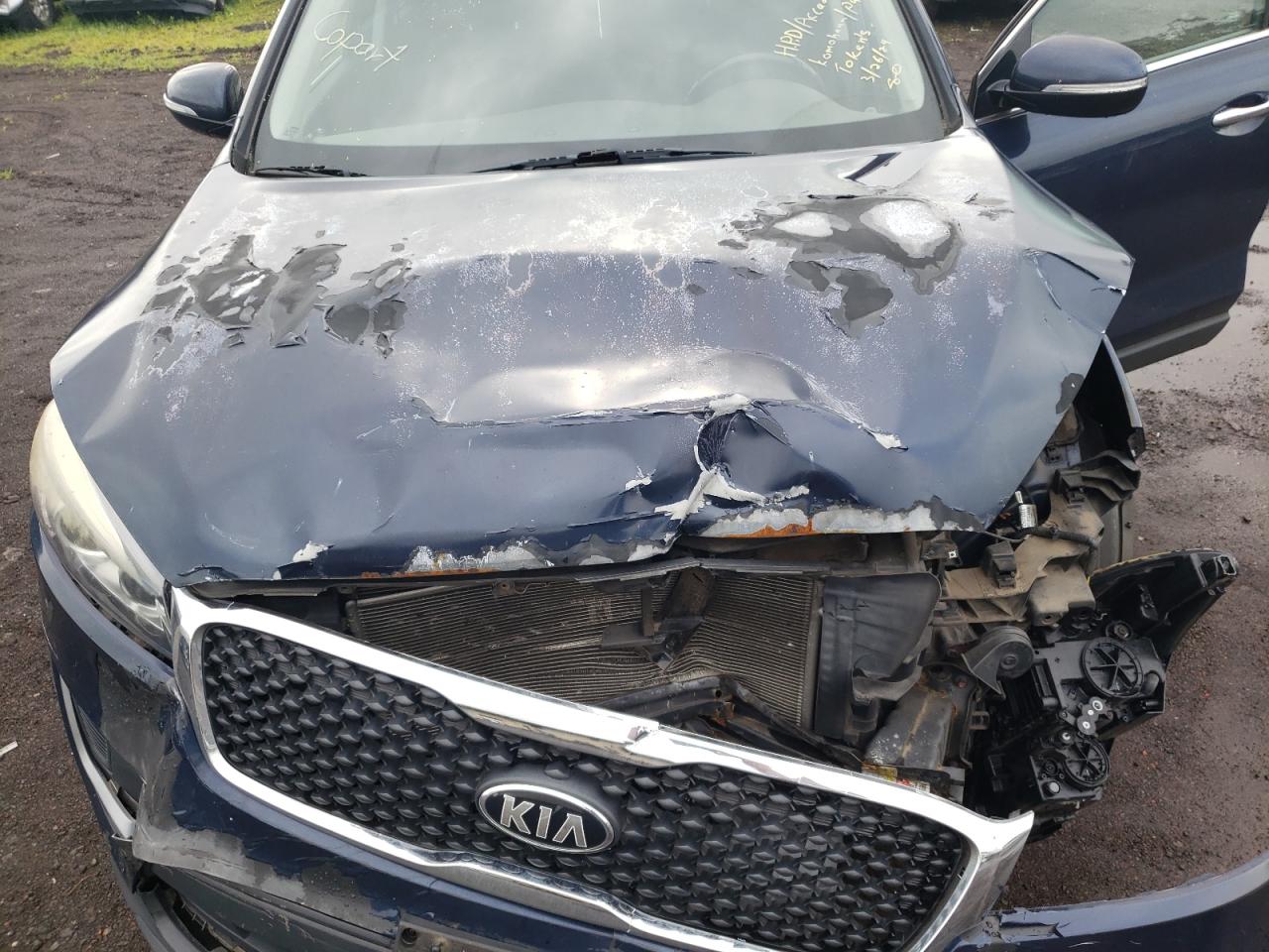 KIA SORENTO 2016 — 13