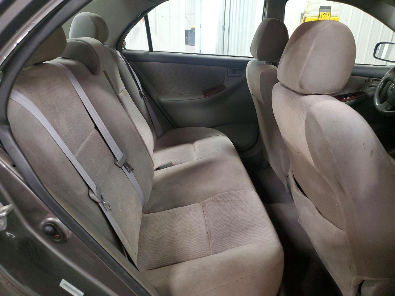 TOYOTA COROLLA 2006 — 11
