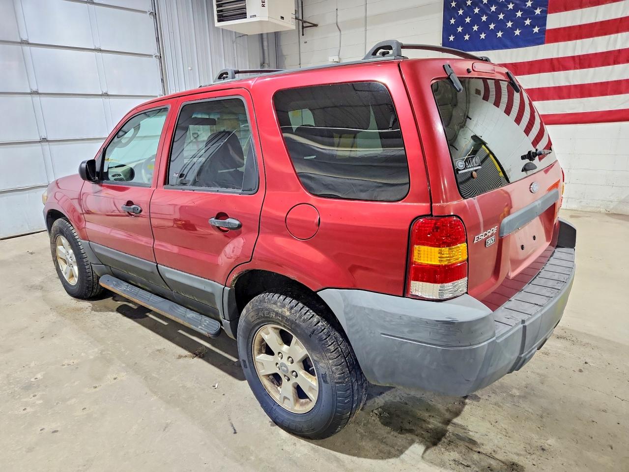 FORD ESCAPE 2005 — 3