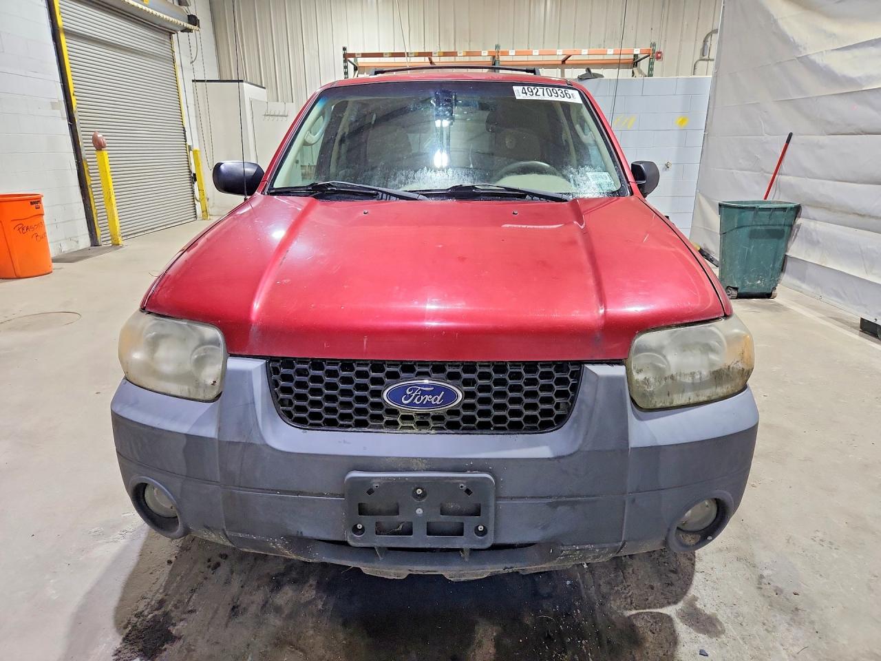 FORD ESCAPE 2005 — 6