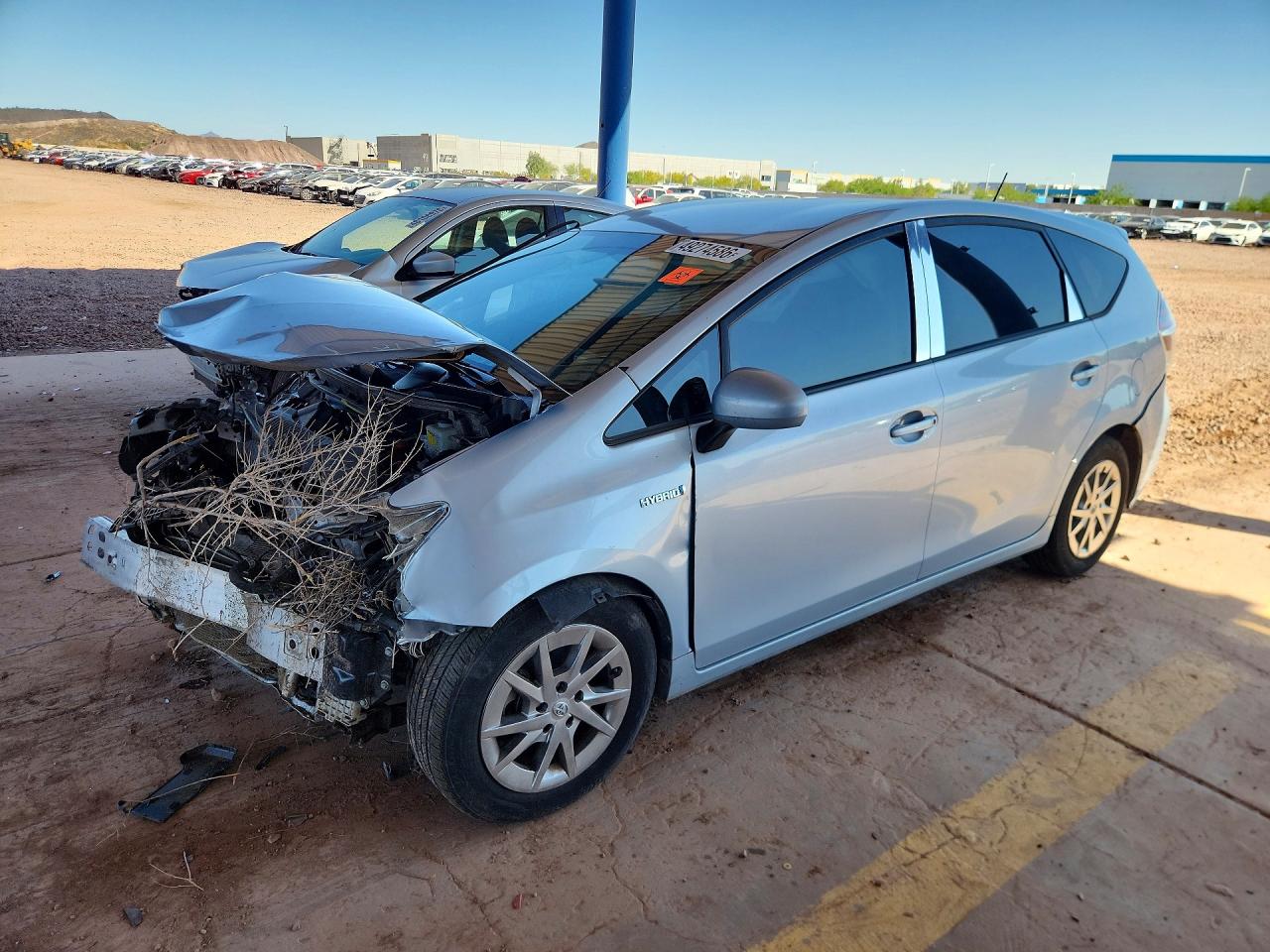 TOYOTA PRIUS V 2015 — 2
