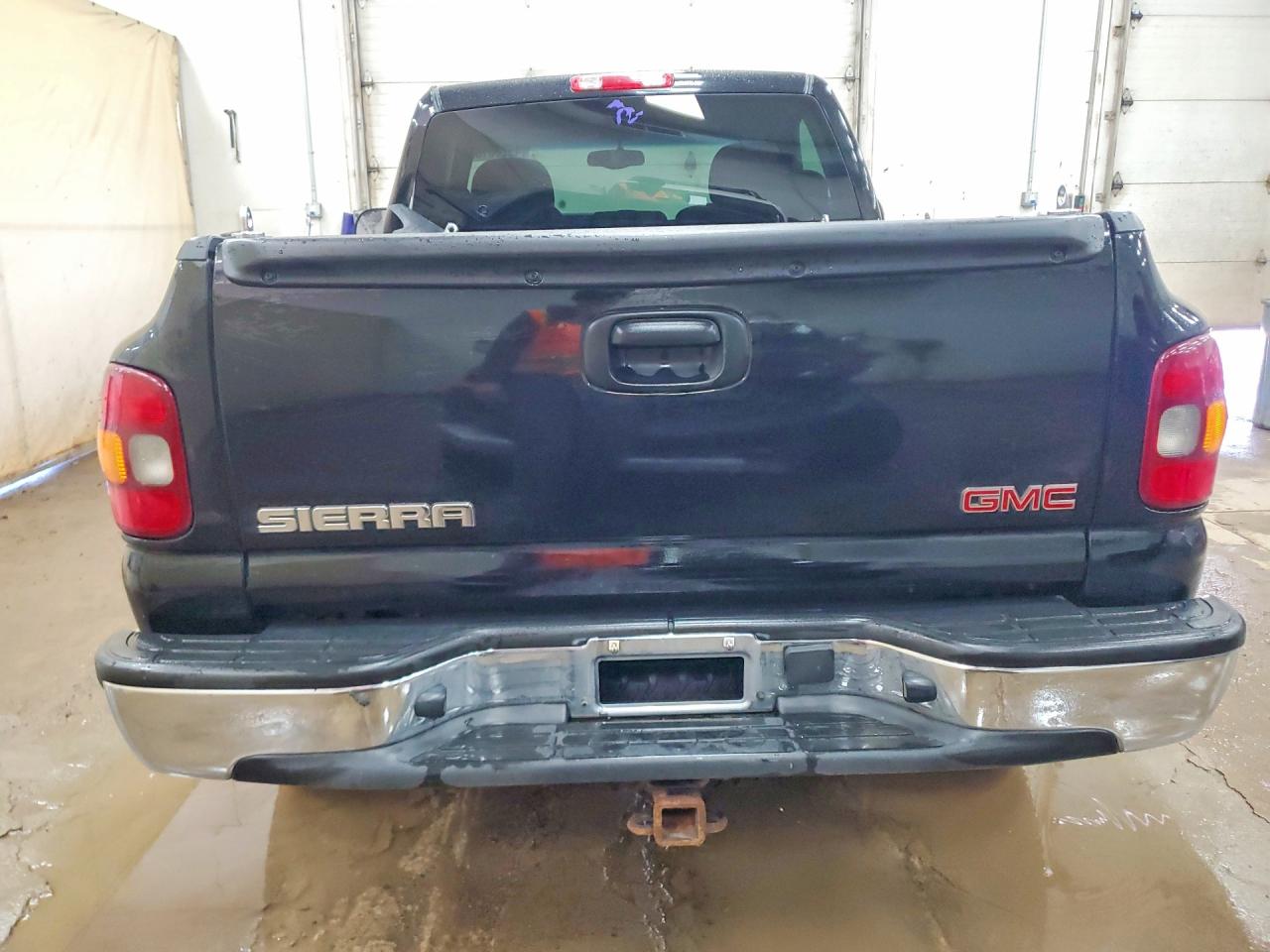 GMC NEW SIERRA 2002 — 7