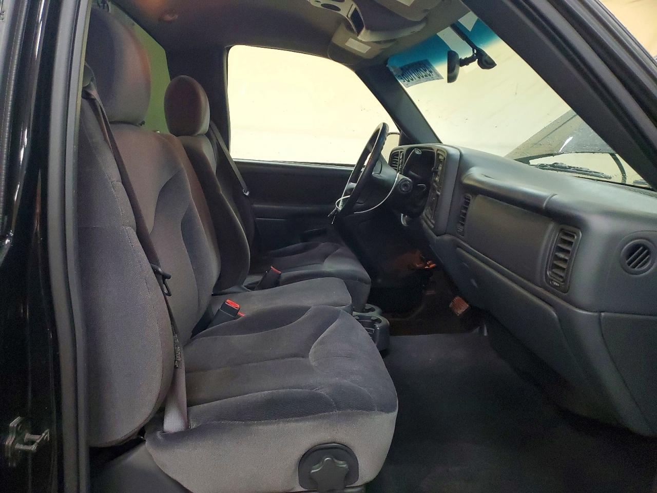 GMC NEW SIERRA 2002 — 8