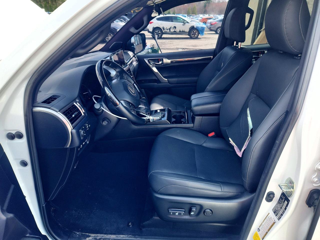 LEXUS GX 2023 — 8