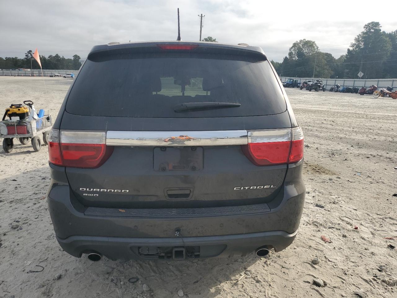 DODGE DURANGO CITADEL 2011 — 7