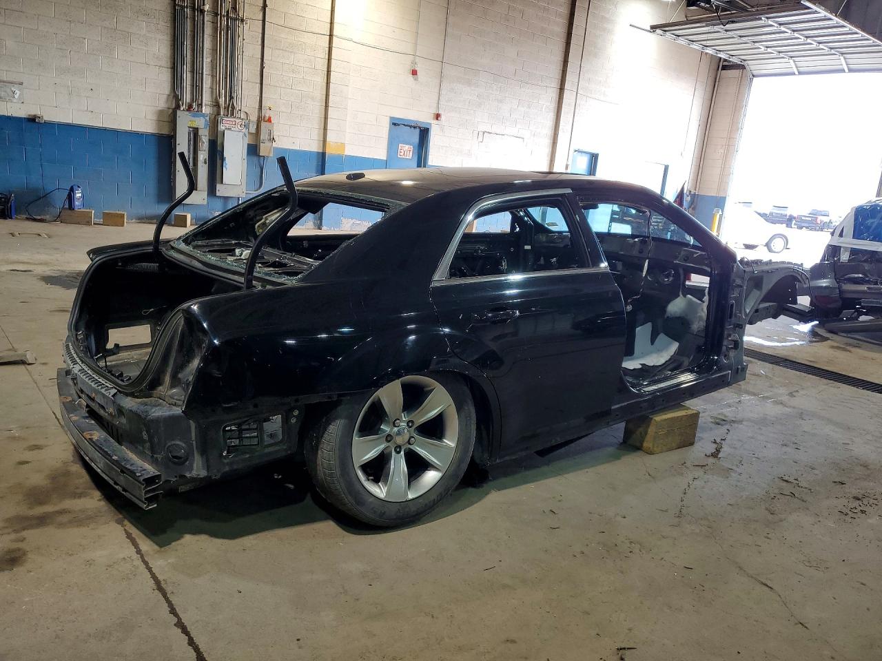 CHRYSLER 300 2012 — 4