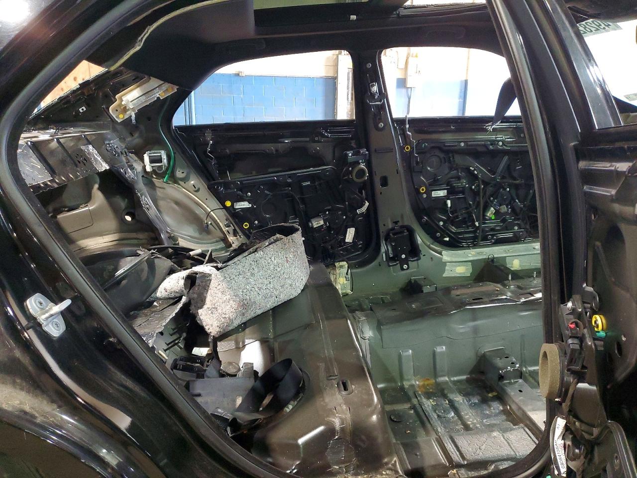 CHRYSLER 300 2012 — 11