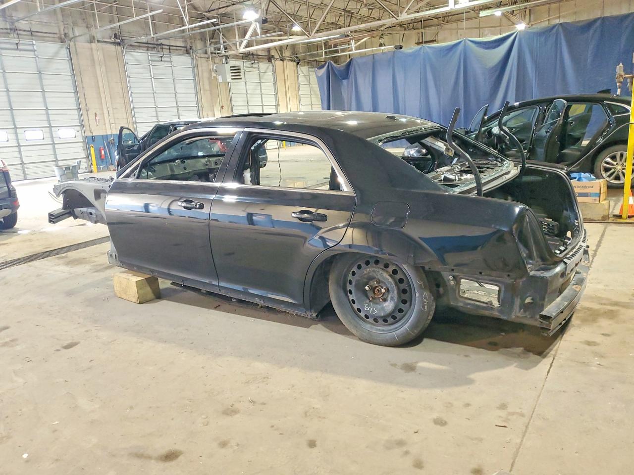CHRYSLER 300 2012 — 3