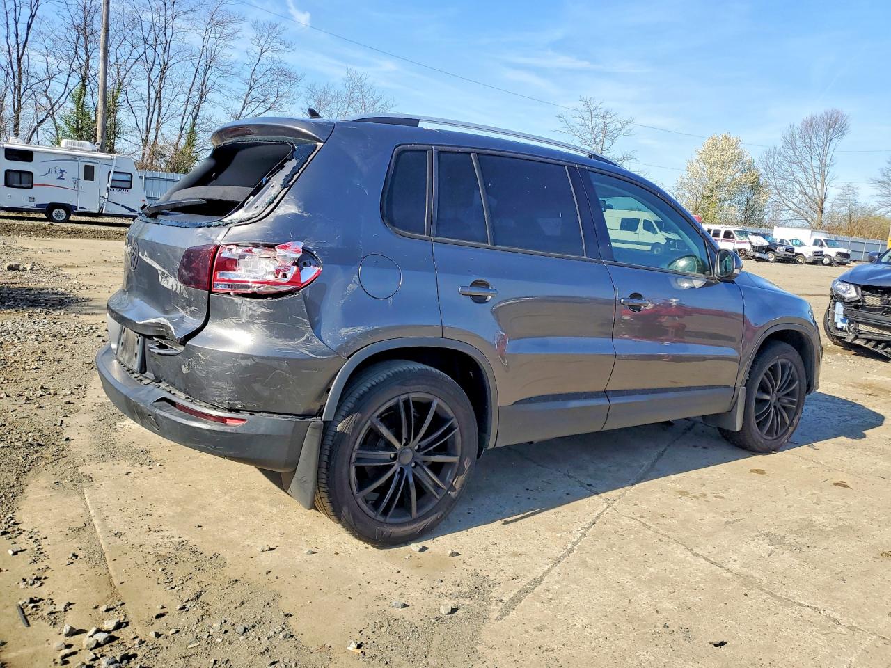 VOLKSWAGEN TIGUAN 2015 — 4