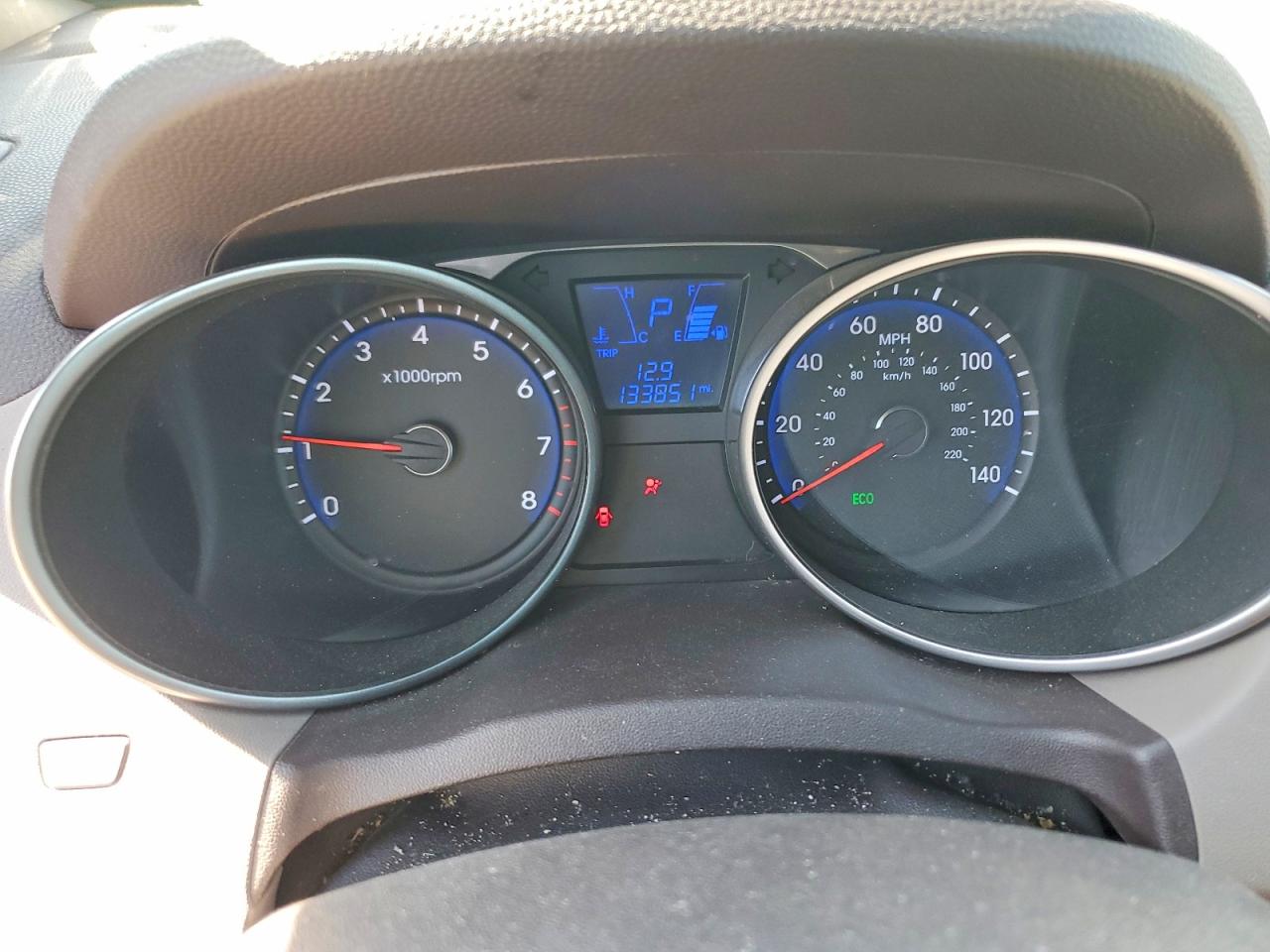 HYUNDAI TUCSON 2012 — 10