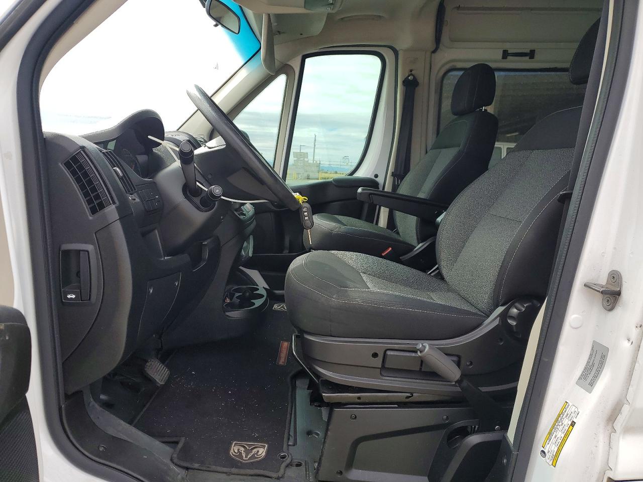 RAM PROMASTER 3500 2014 — 8