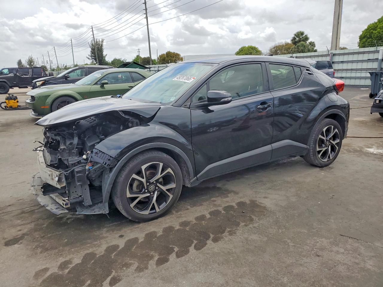 TOYOTA C-HR 2018 — 2